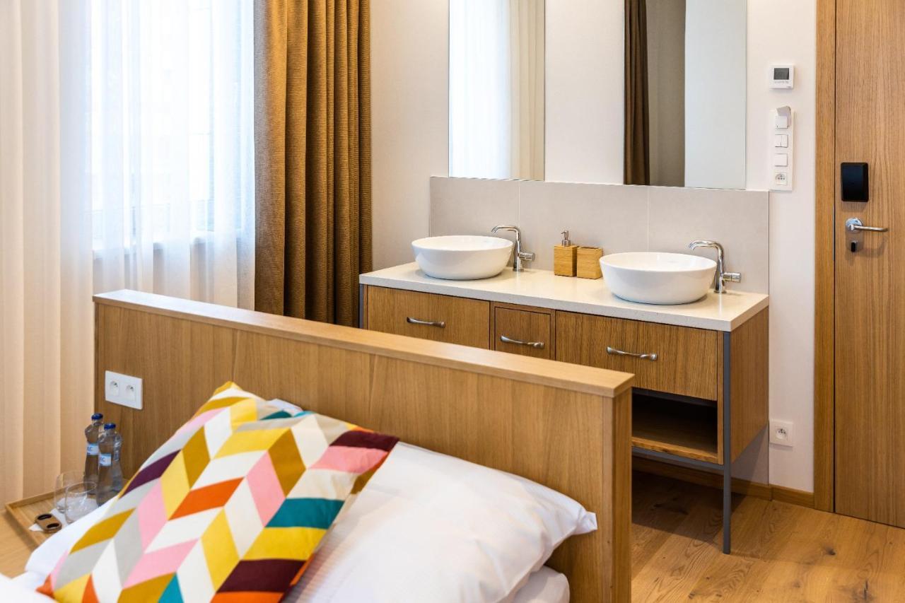 Raj Zdravia Hotel Bratislava Bagian luar foto