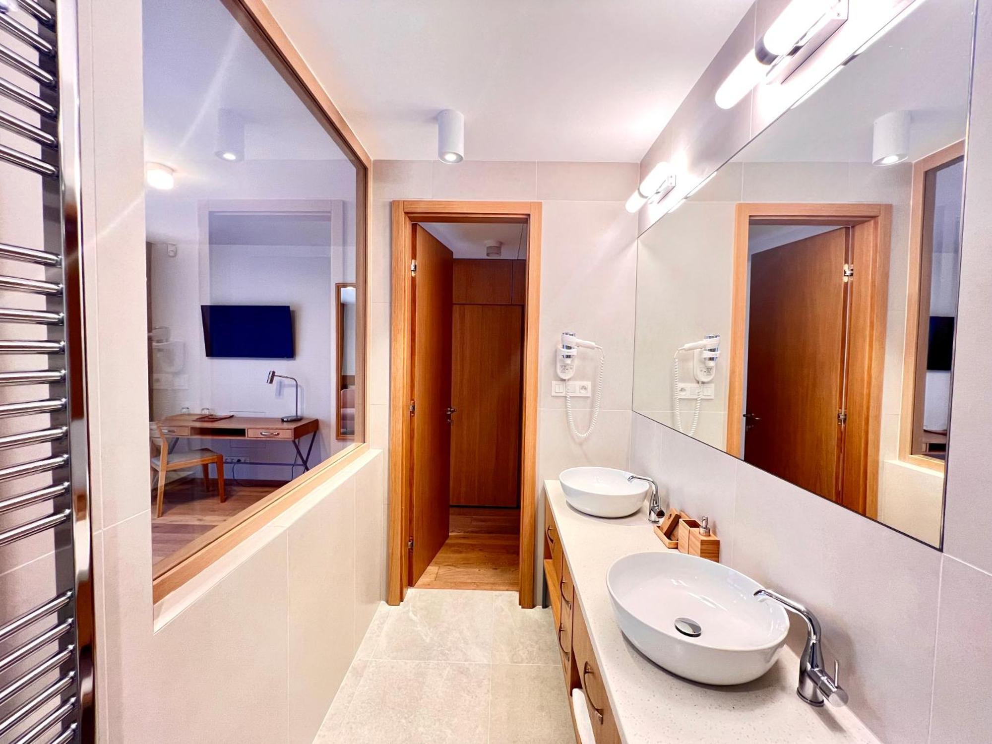 Raj Zdravia Hotel Bratislava Bagian luar foto