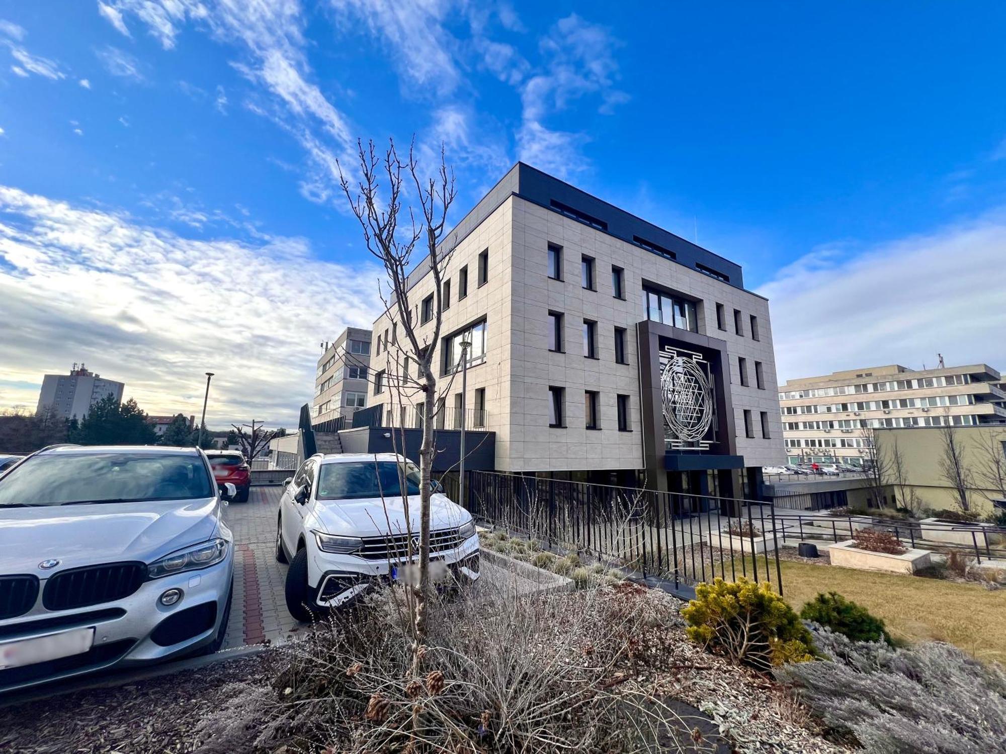 Raj Zdravia Hotel Bratislava Bagian luar foto