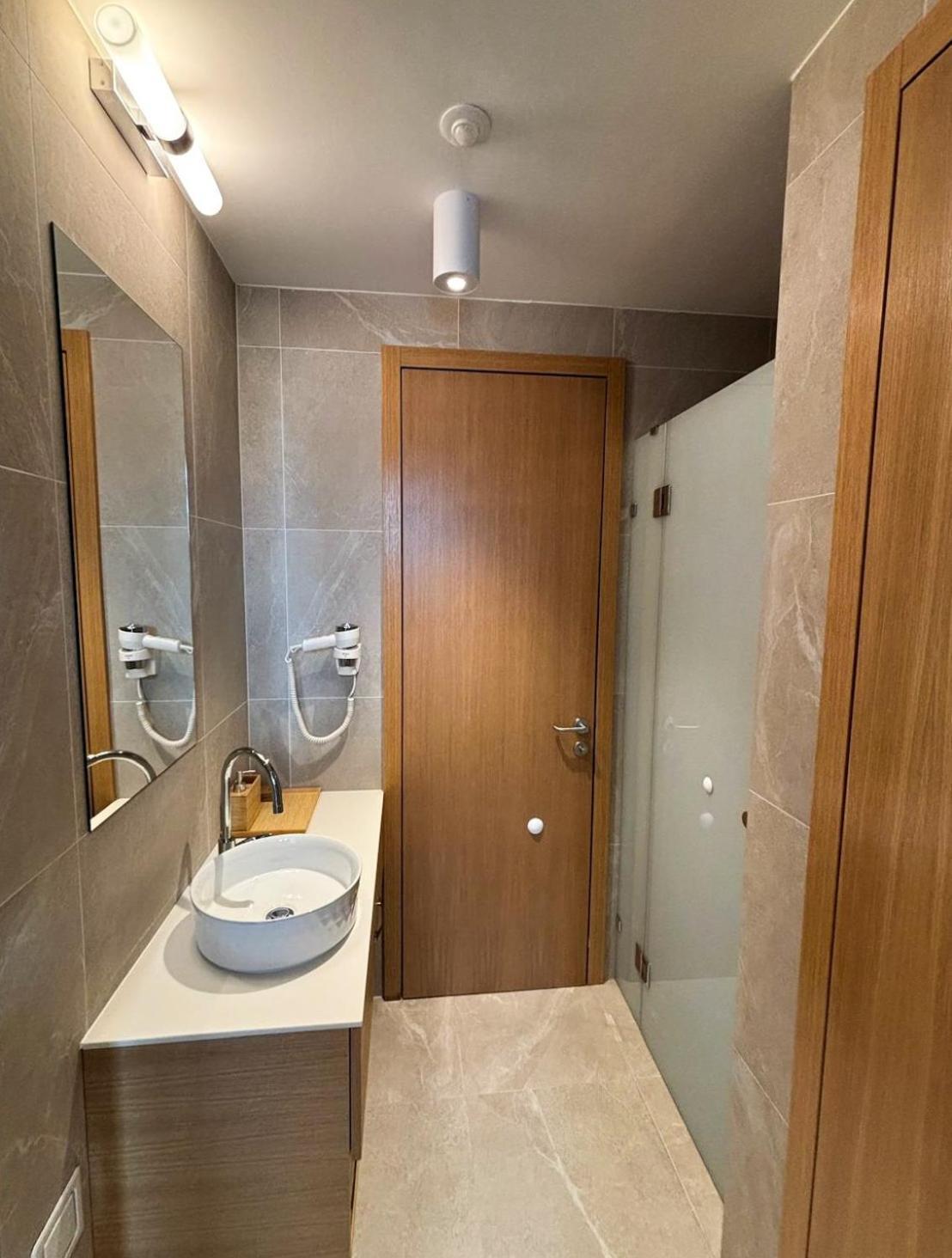 Raj Zdravia Hotel Bratislava Bagian luar foto